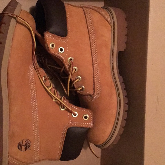 Boots - Picture 2 of 3